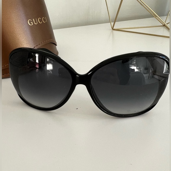 Gucci Oversized Black Sunnies